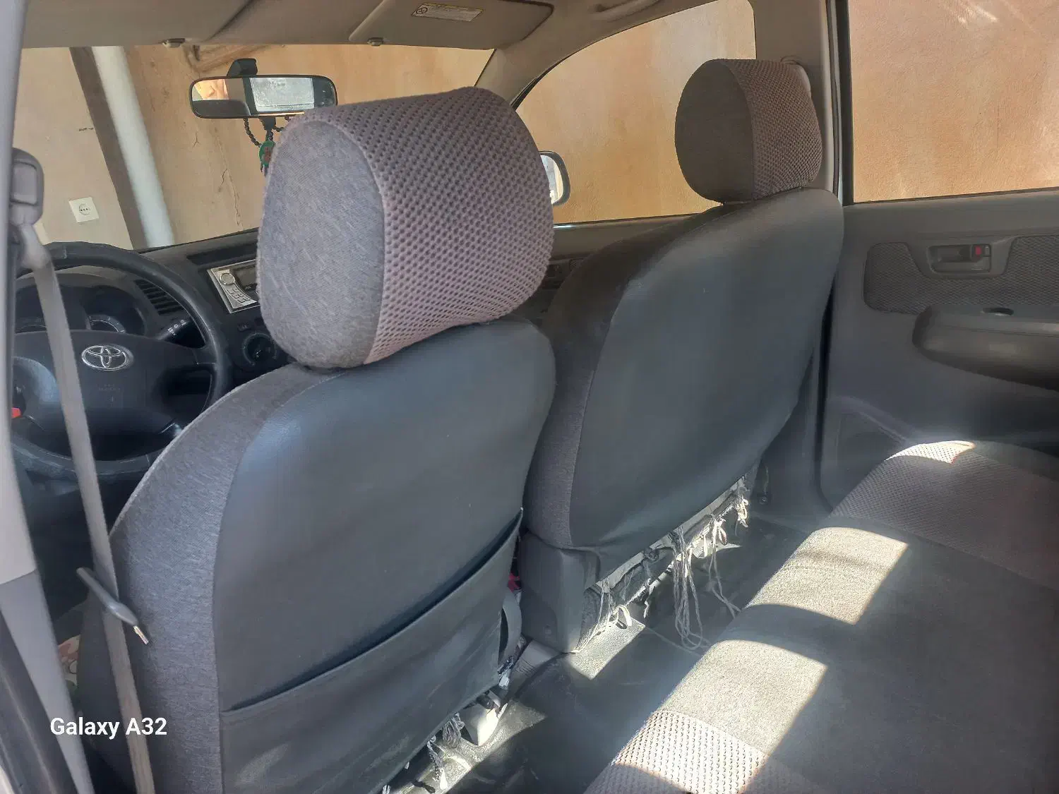 تویوتا هایلوکس دو کابین دنده‌ای، مدل ۲۰۰۷|خودرو سواری و وانت|مشهد, جلالیه|دیوار