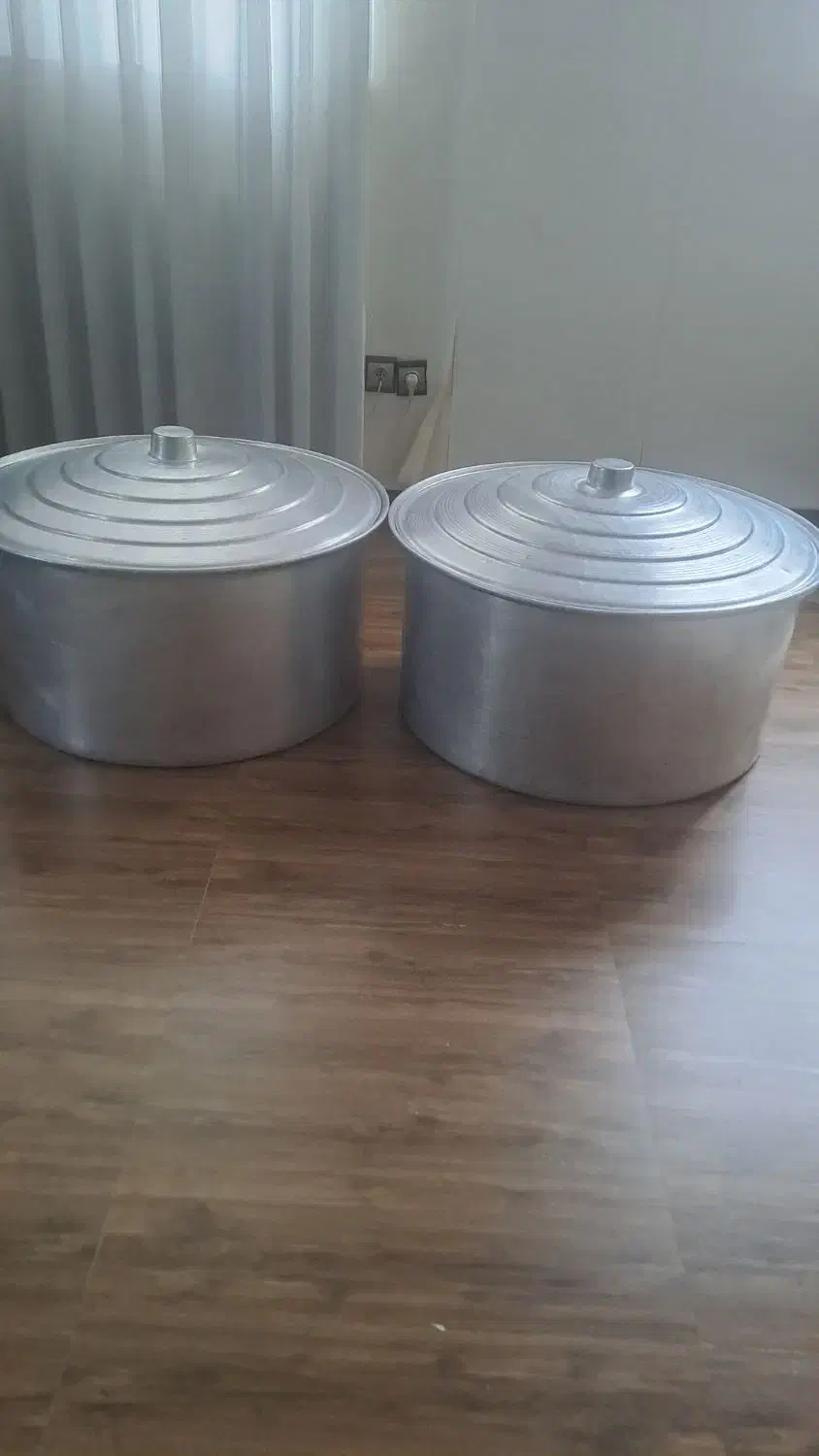 دیگه بزرگ|ظروف پخت‌وپز|رشت, گلباغ نماز|دیوار