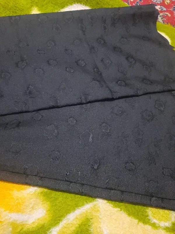 چادرمشکی|لباس|بروجرد, |دیوار