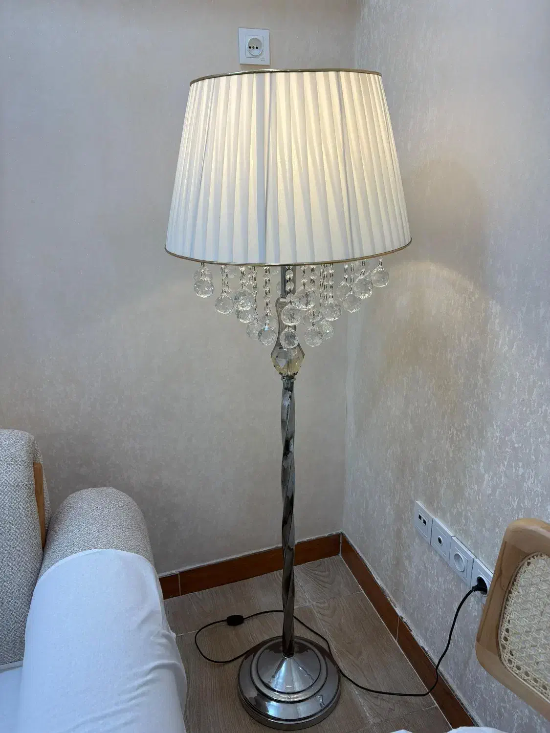 آباژور|چراغ خواب و آباژور|رشت, نیروی دریایی|دیوار