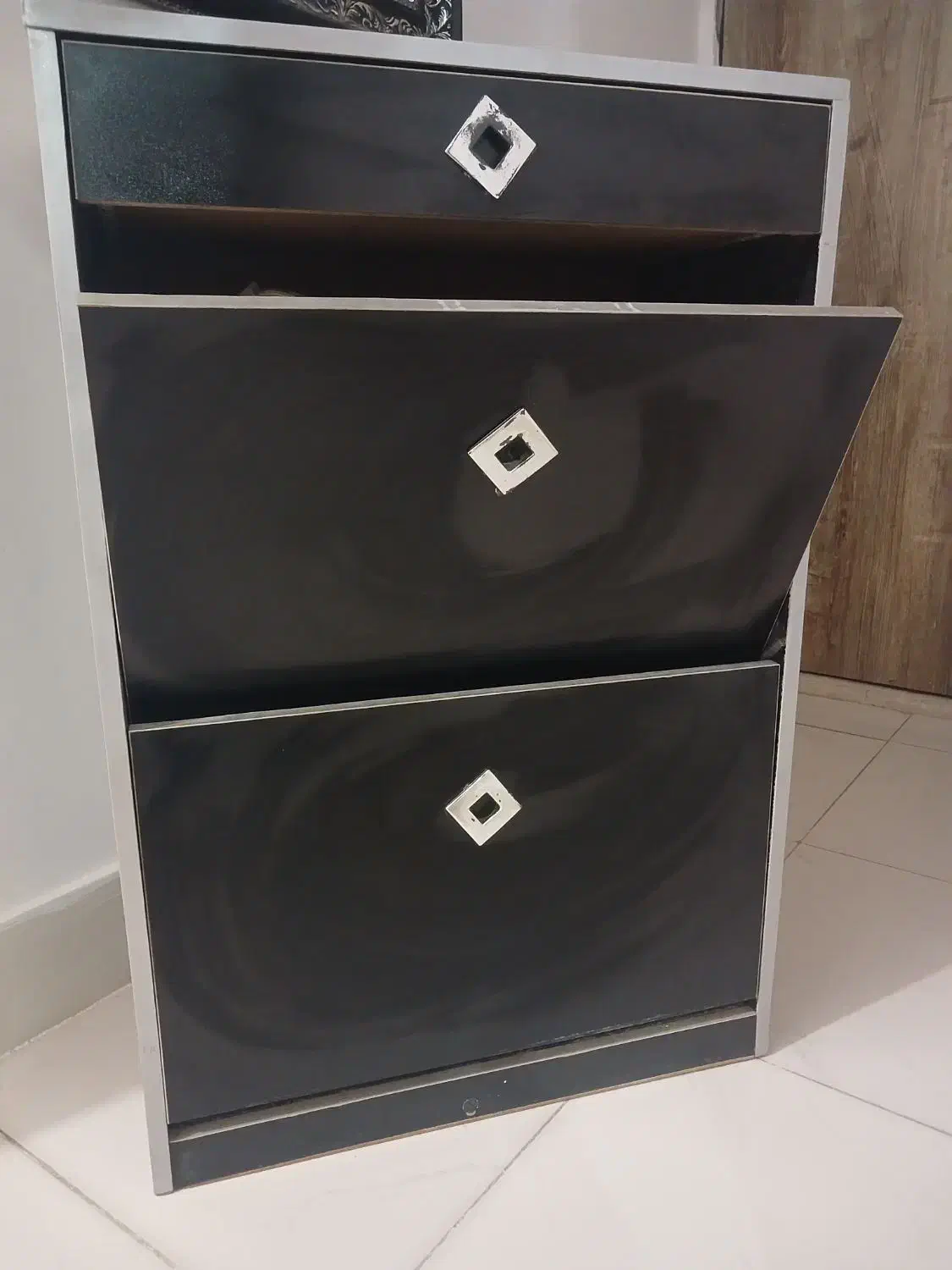 جاکفشی|جاکفشی، کمد، دراور|ساوه, |دیوار