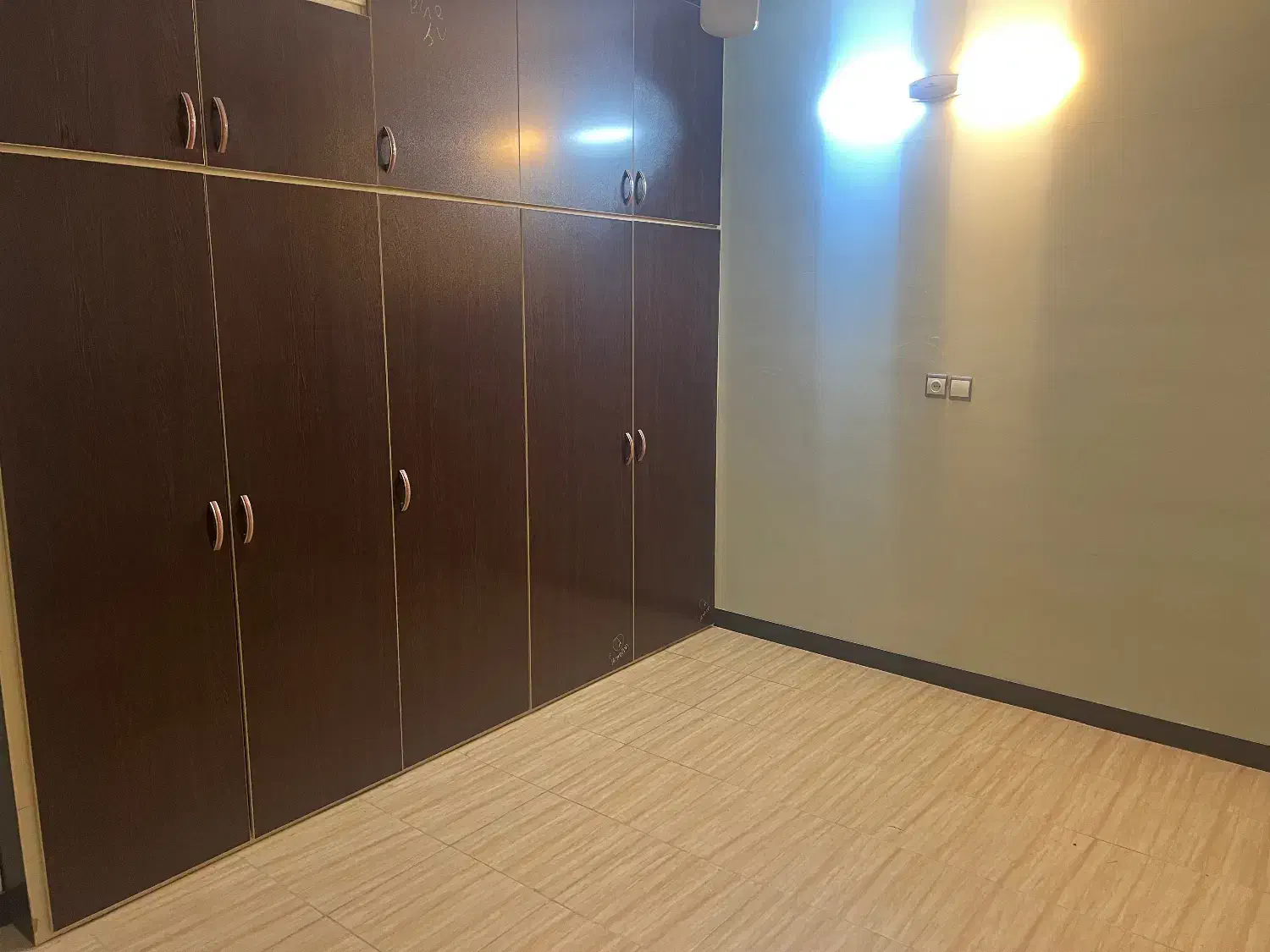 اپارتمان فول امکانات دو خواب در مخابرات ۸ واحده|فروش آپارتمان|شاهینشهر, شهرک مطهری|دیوار