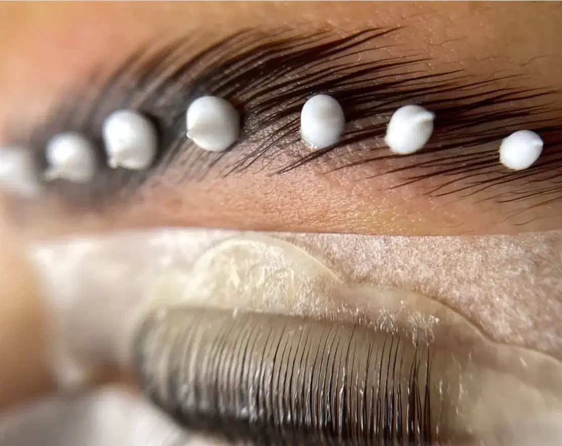 تخفیف به مدت یک هفته(پاکسازی پوست،اپلاسیون،لیفت)|خدمات آرایشگری و زیبایی|گالیکش, |دیوار