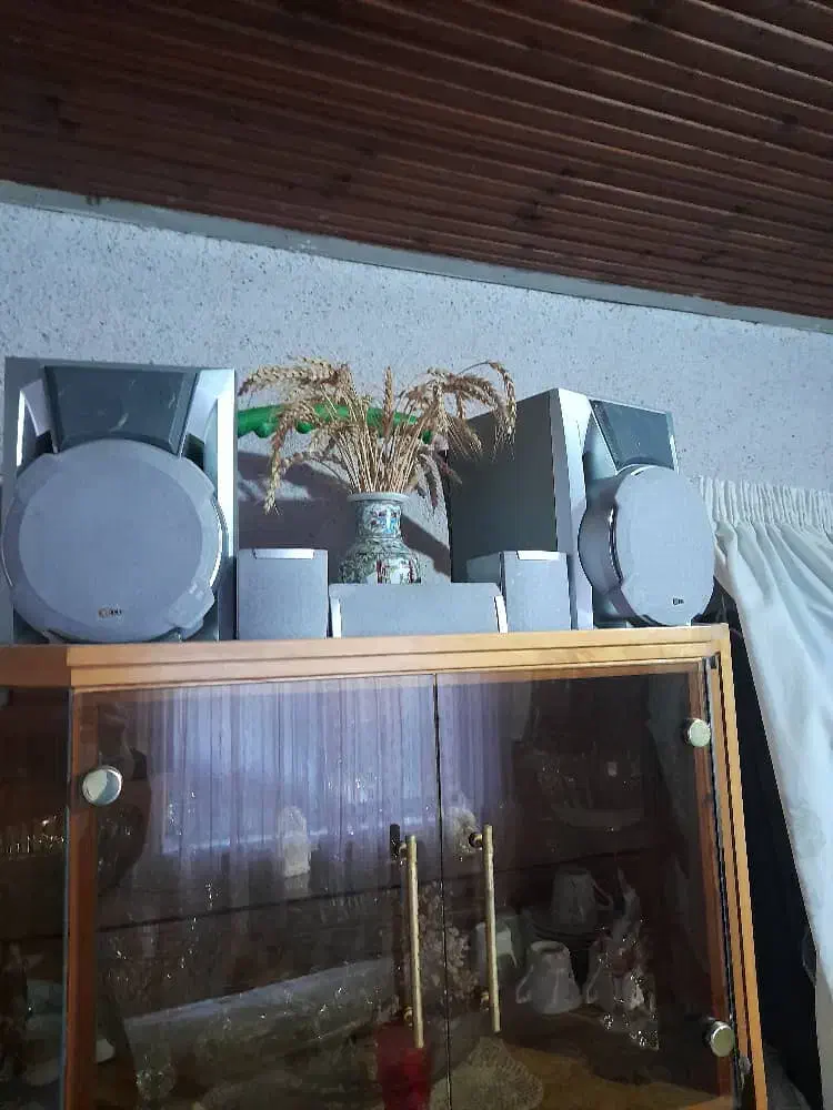 ضبط و باند|صوتی و تصویری|بندر انزلی, چهارفریضه|دیوار