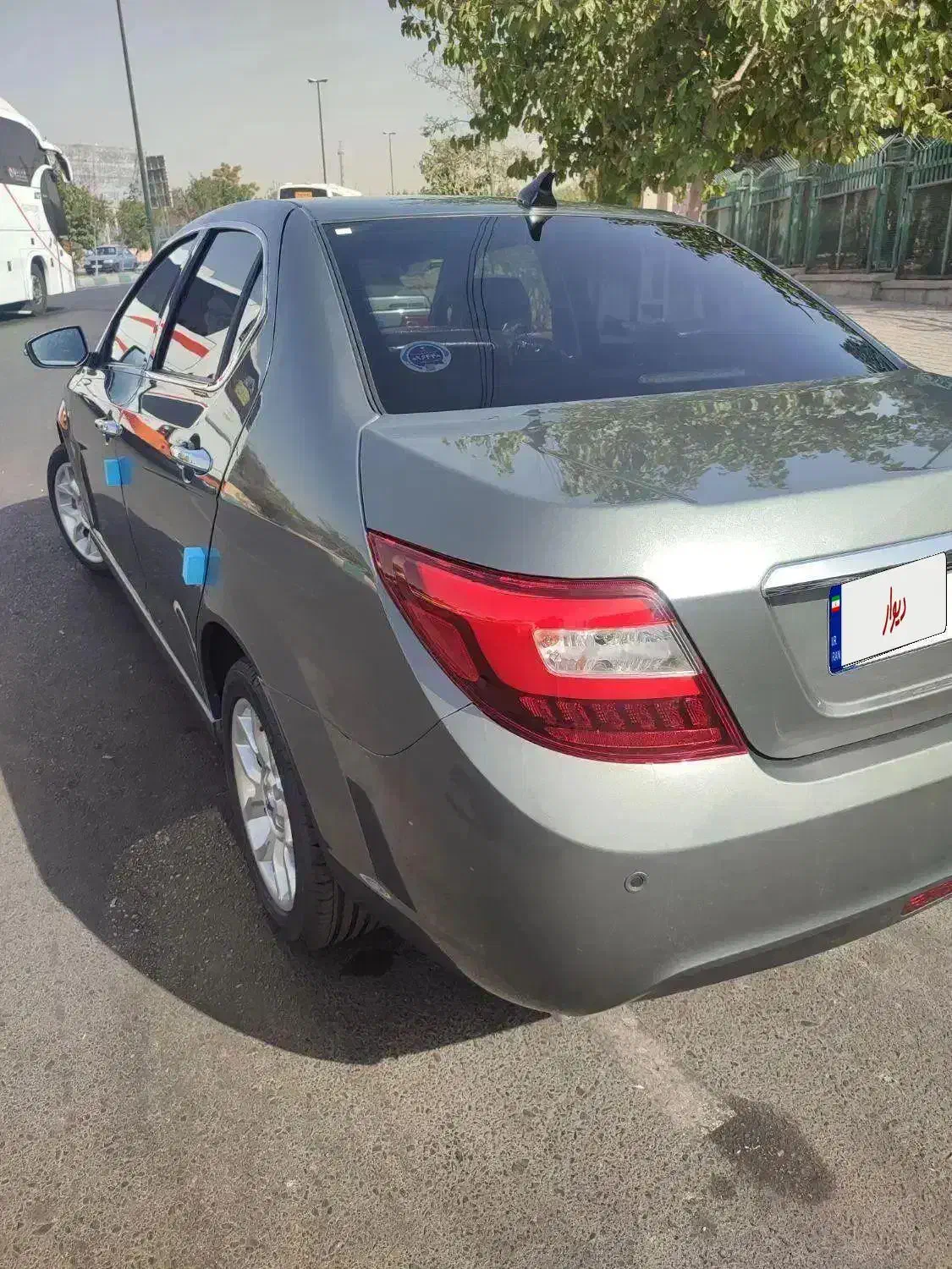 دنا پلاس فول خشک|خودرو سواری و وانت|قزوین, |دیوار