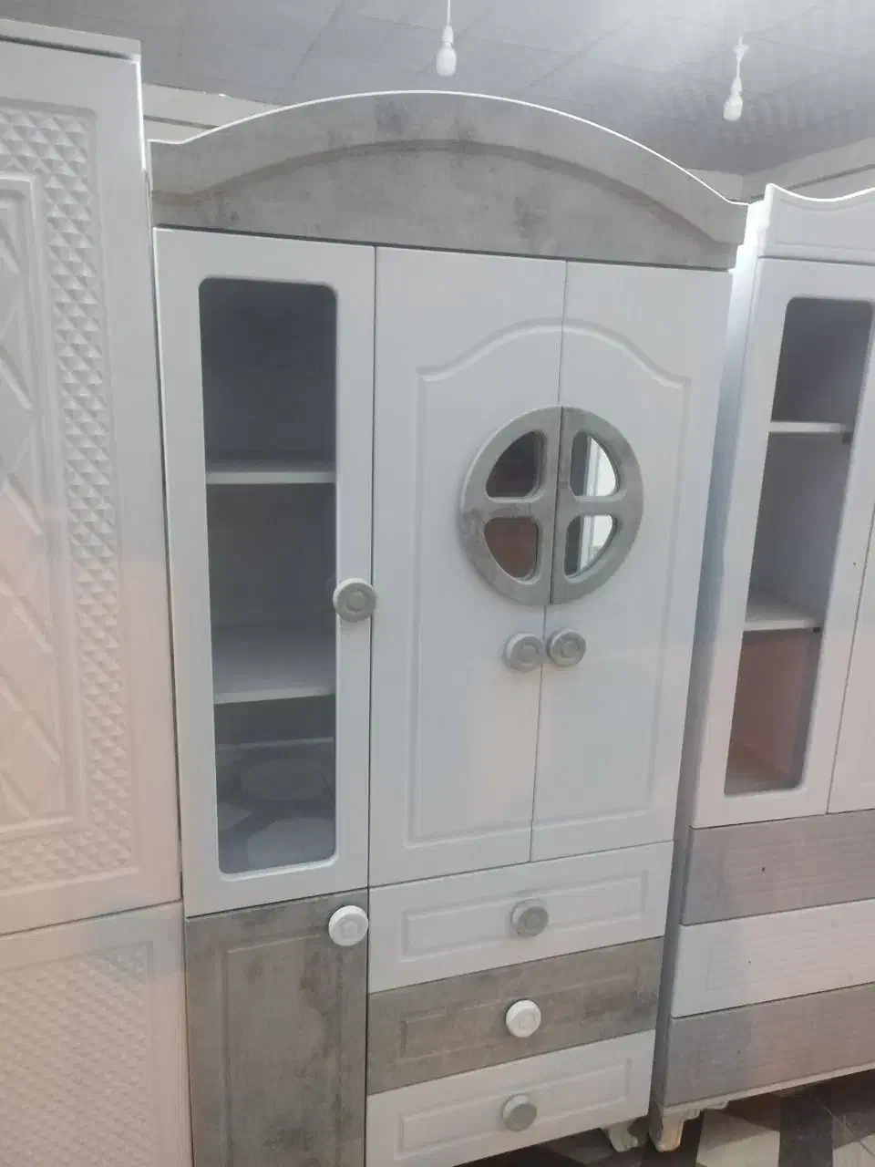 کمد|جاکفشی، کمد، دراور|قم, شهرک فاطمیه|دیوار