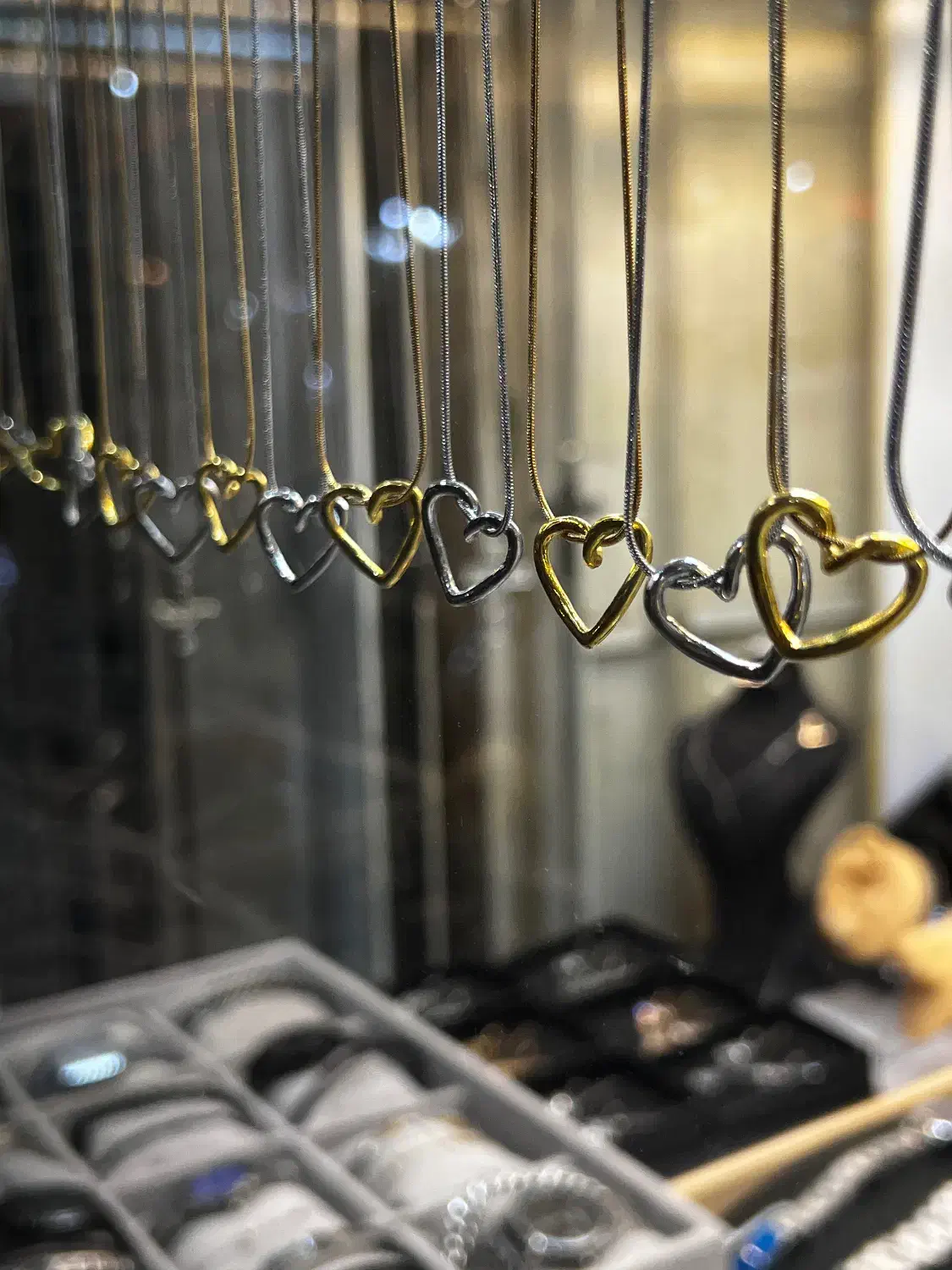 گردنبند قلب دفرمه|بدلیجات|خمینیشهر, |دیوار