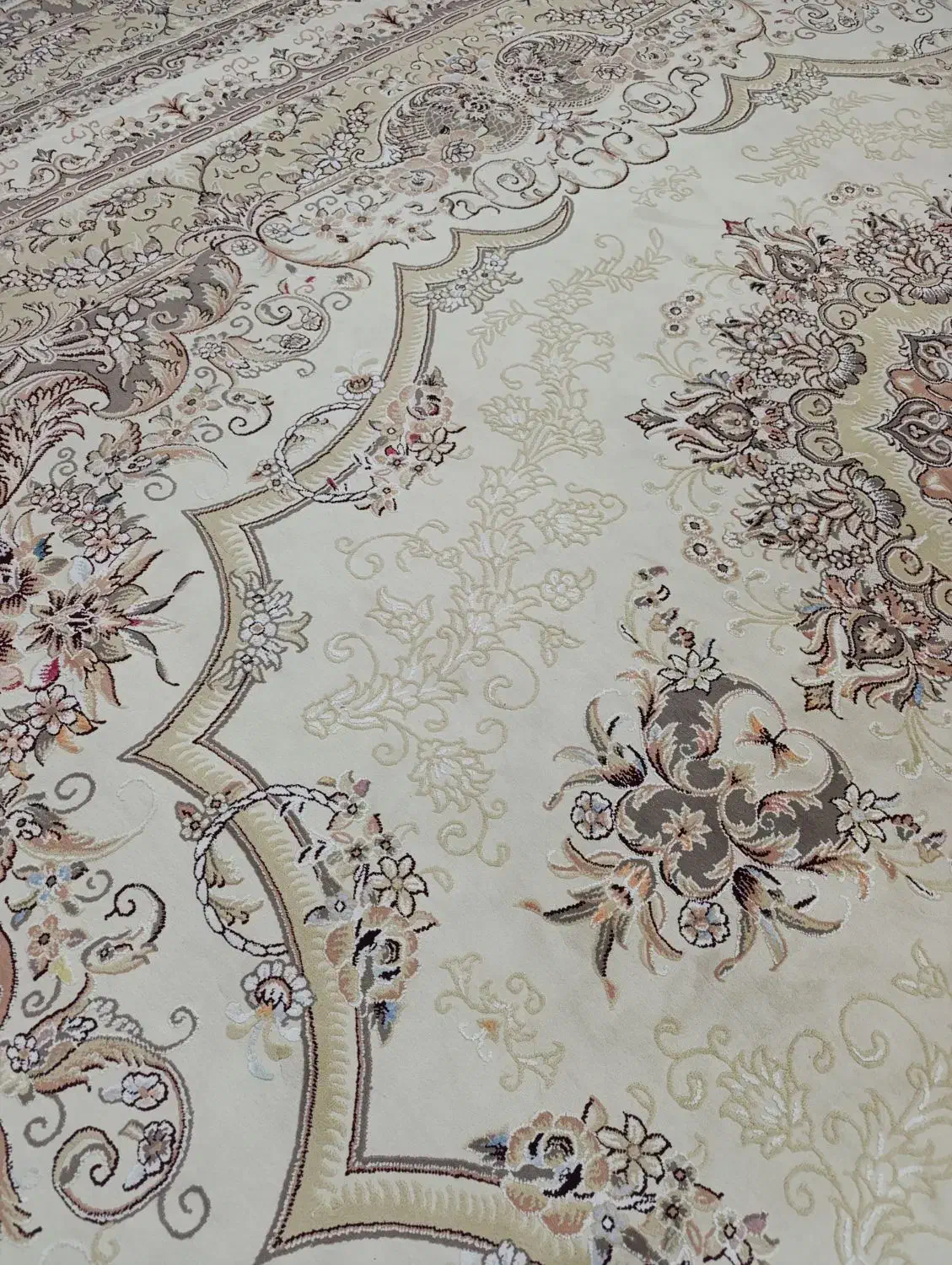 فرشی آکرلیک درجه 1 تراکم ۲۰۰۰ 700 شونه|فرش|کرج, حصارک پایین|دیوار