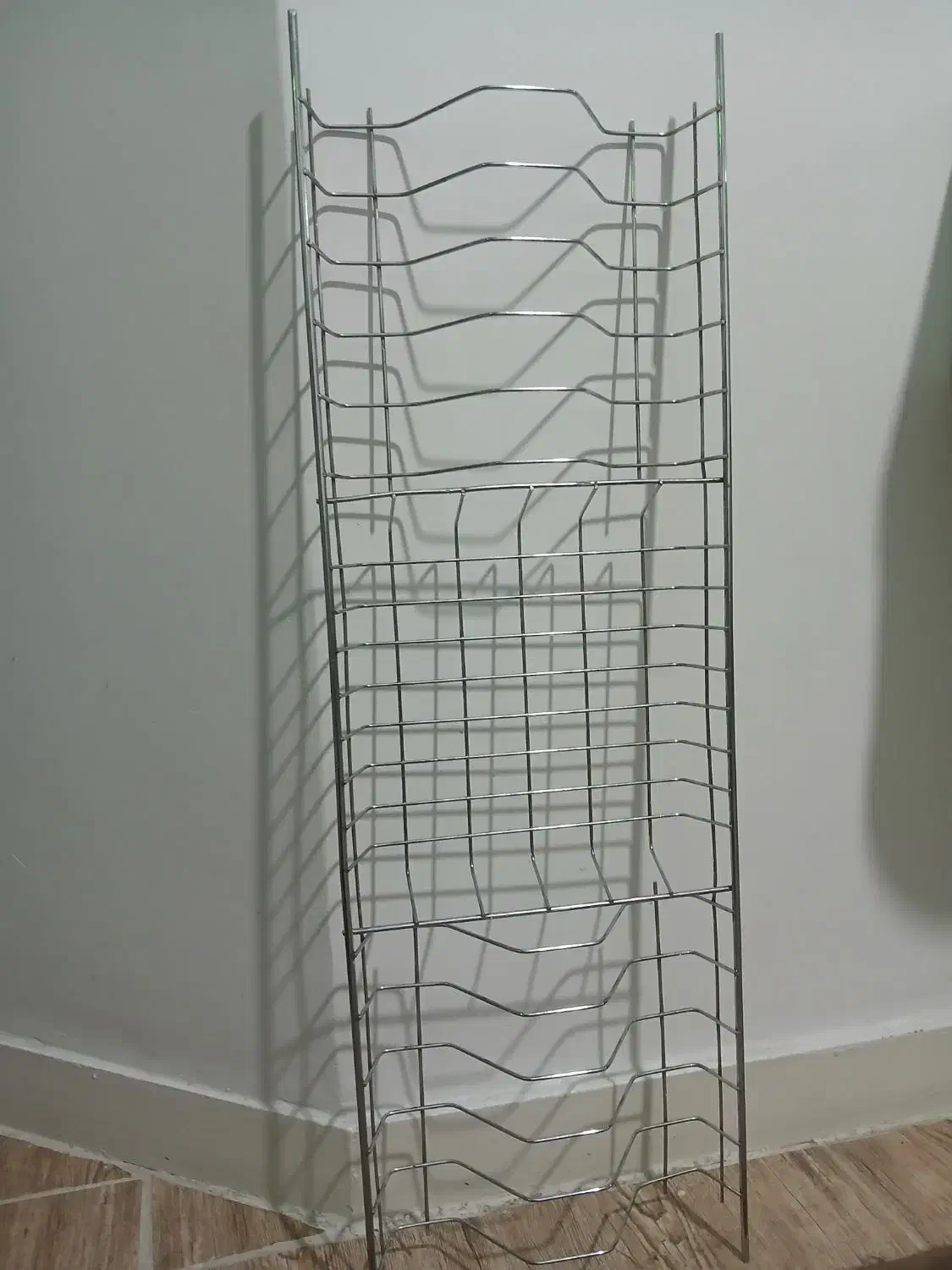 آبچکان|آب‌چکان و نظم‌دهنده ظروف|قدس, شهر‌قدس|دیوار