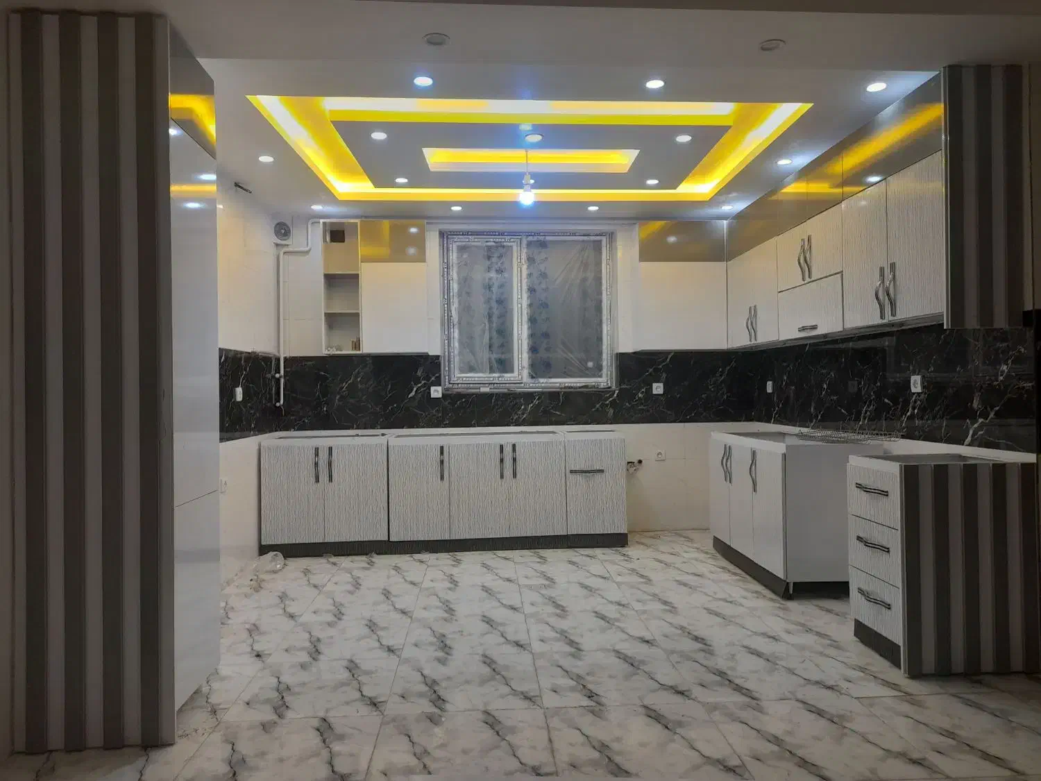 آپارتمان ۱۴۰ متری در چرمسازی|اجارهٔ آپارتمان|همدان, |دیوار