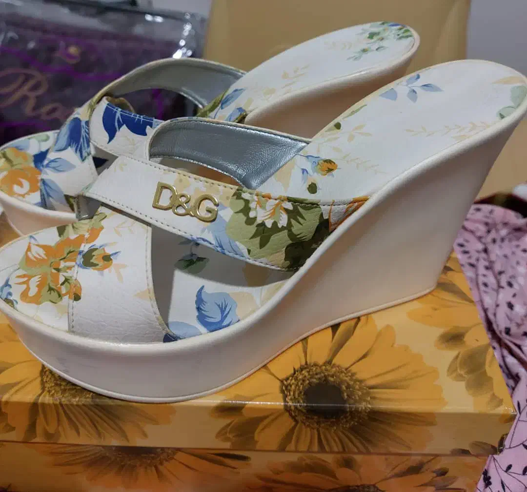 دمپایی صندل D&G|کیف، کفش، کمربند|قزوین, |دیوار