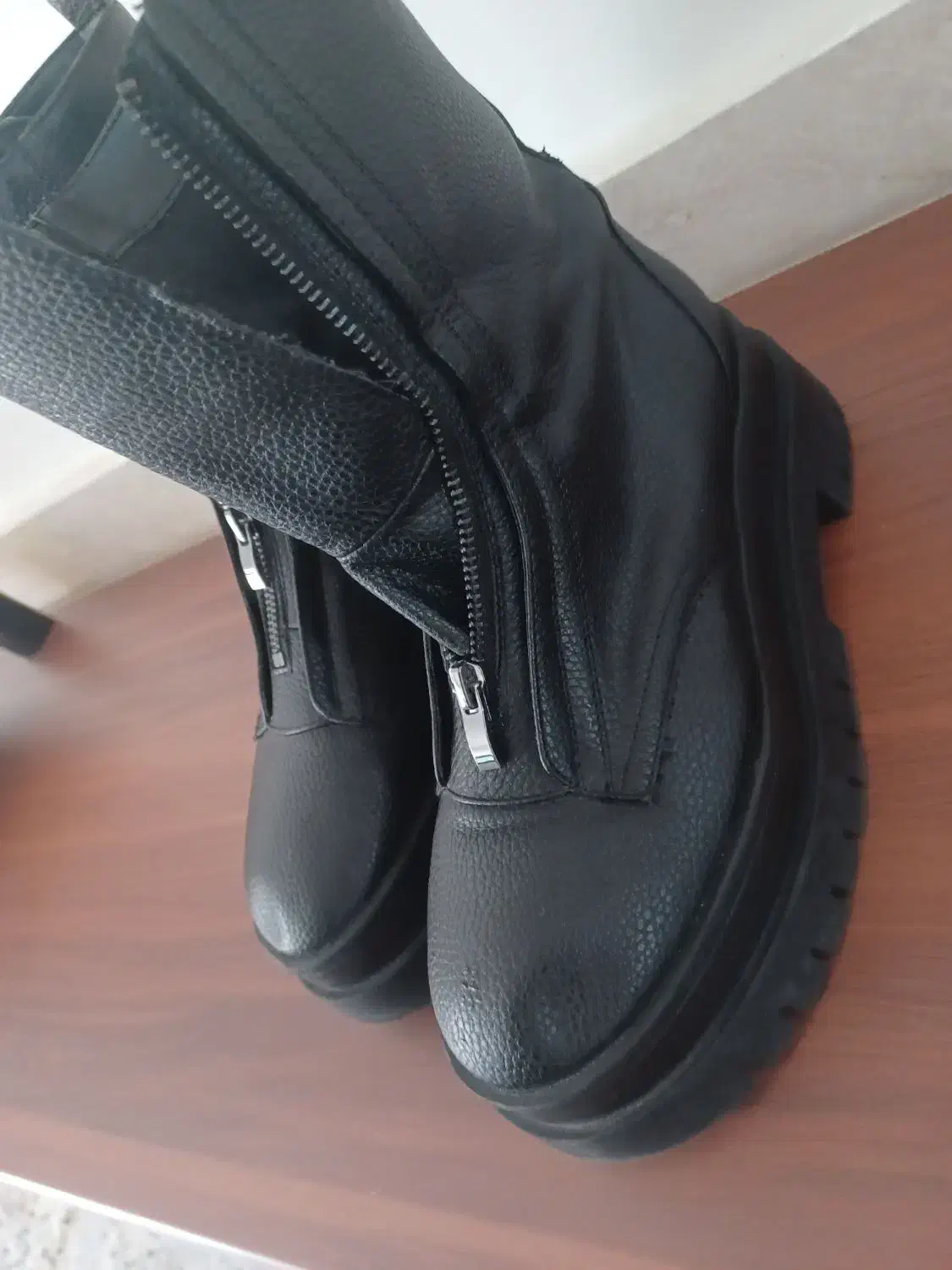 کفش مارک برشکا در حد نو چون برام تنگ بود سایز ۳۸|کیف، کفش، کمربند|تهران, امام حسین|دیوار