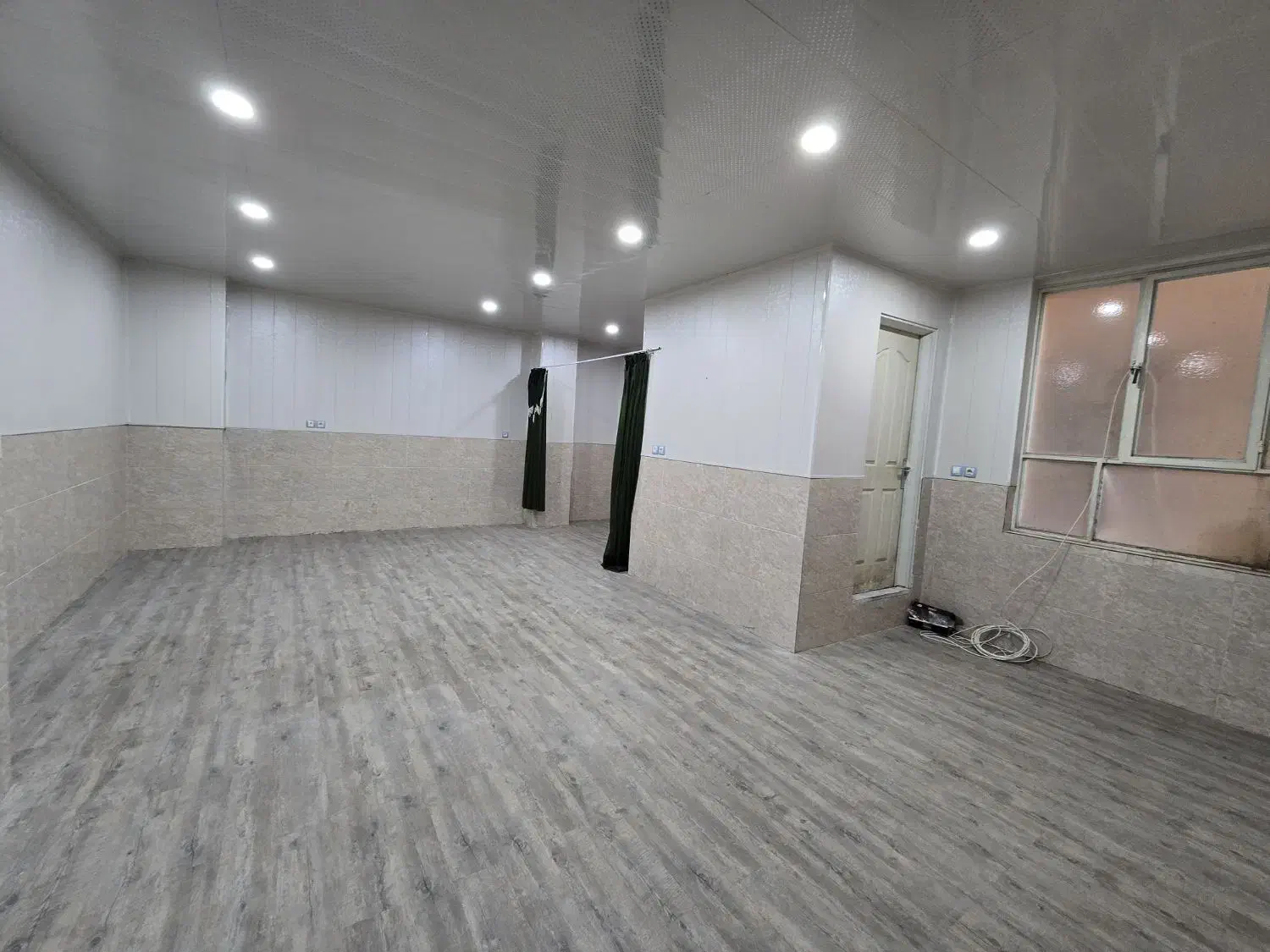 سویت ۵۰ متر اصلی سه راه فرودگاه|اجارهٔ دفتر کار، اتاق اداری، مطب|بوشهر, |دیوار