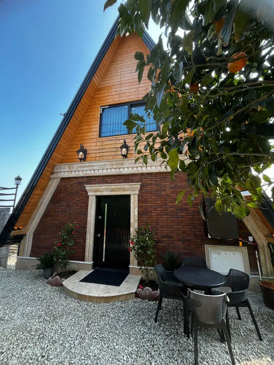 کلبه دوخوابه جکوزی باتراس قاسم نژاد۲|اجارهٔ کوتاه‌مدت ویلا و باغ|چابکسر, |دیوار