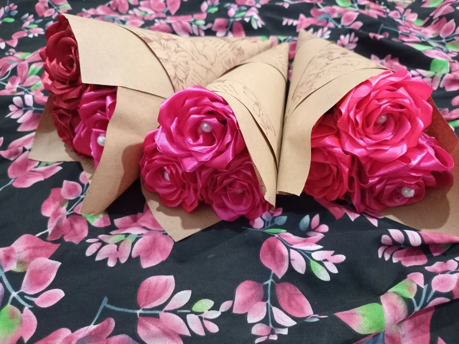 گل های روبانی /گل/دسته‌گل/باکس‌گل|گل مصنوعی|سیاهکل, |دیوار