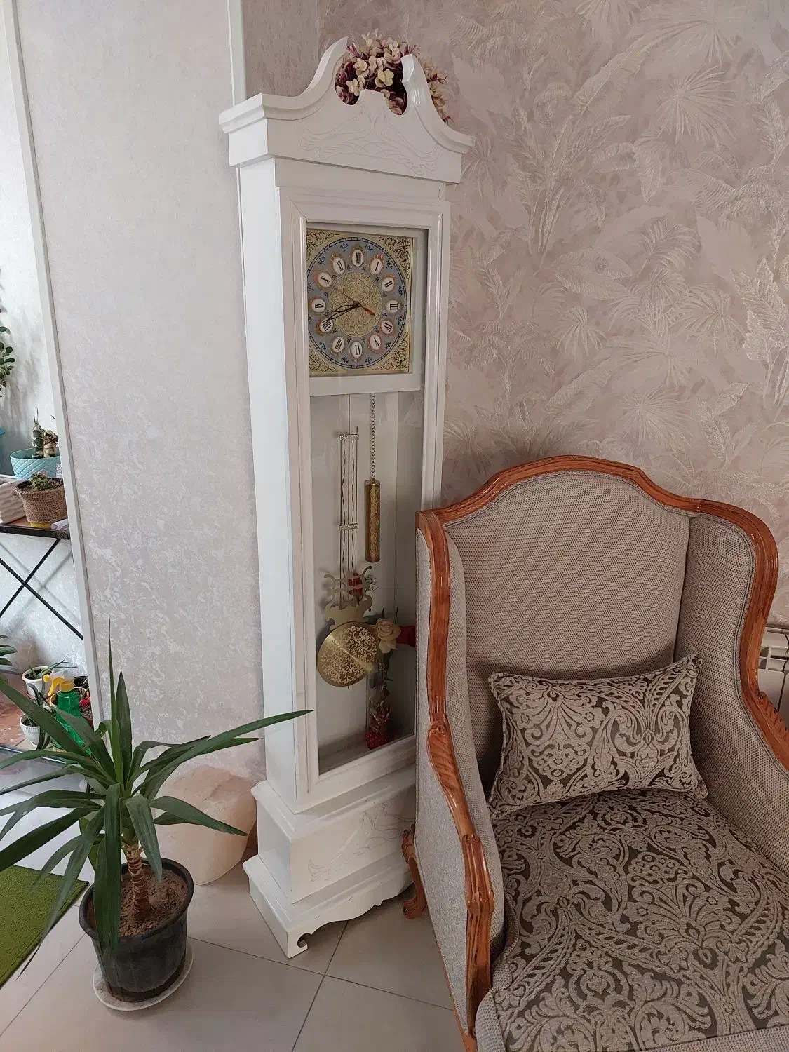 ساعت ایستاده|ساعت دیواری و تزئینی|اندیشه, اندیشه فاز ۱|دیوار