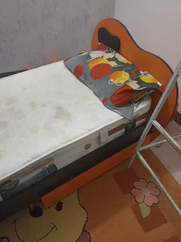 تخت و کمد|تخت و سرویس خواب|اردکان, |دیوار