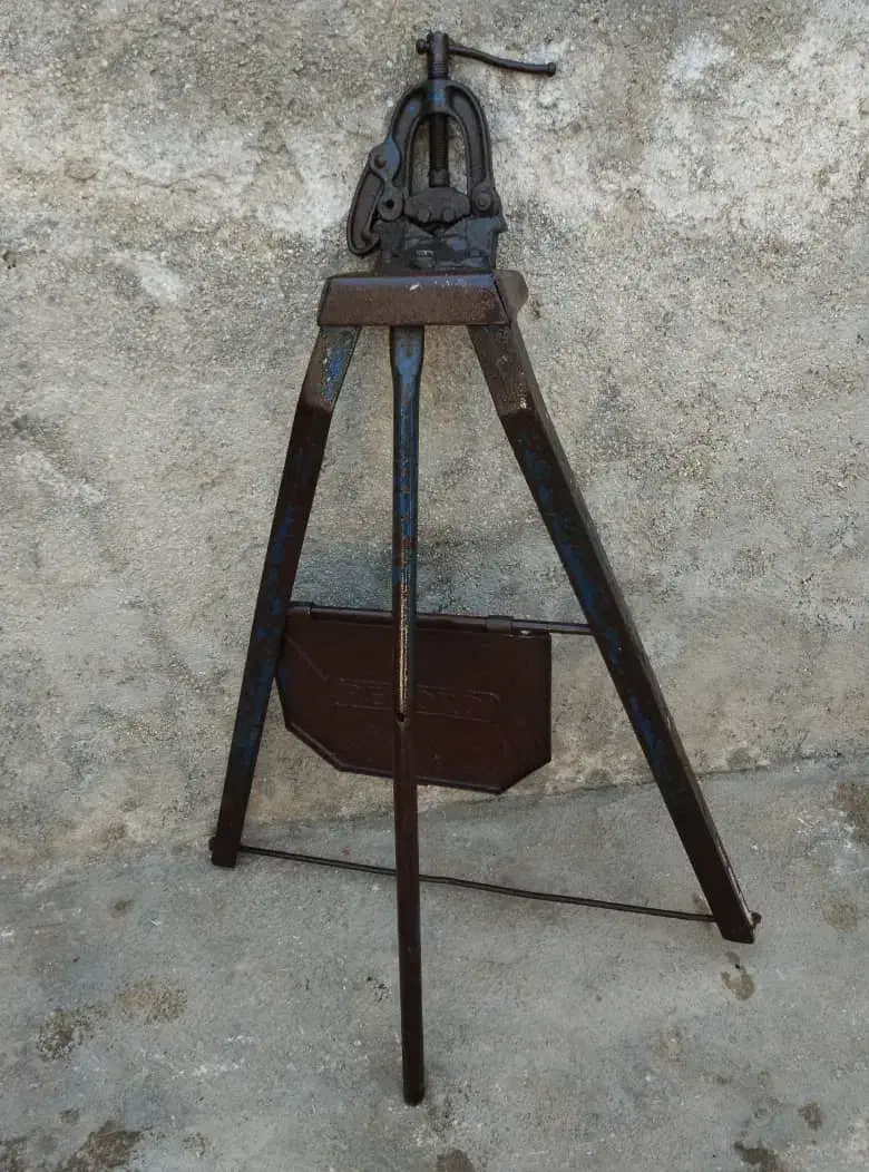 لوله گیر وداییس زن|ابزارآلات|بندر ماهشهر, |دیوار