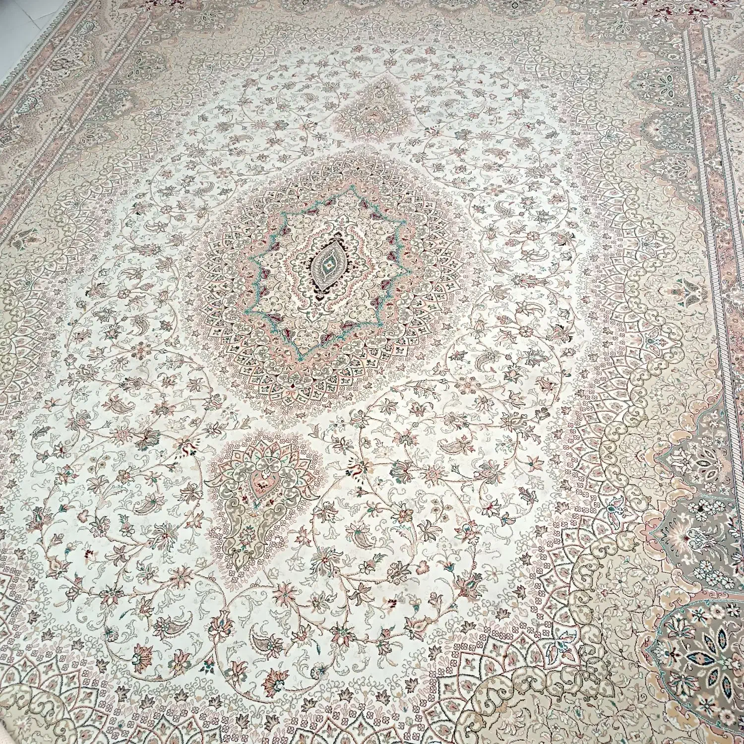 ۲تخته فرش ۱۲متری|فرش|مشهد, سرافرازان|دیوار