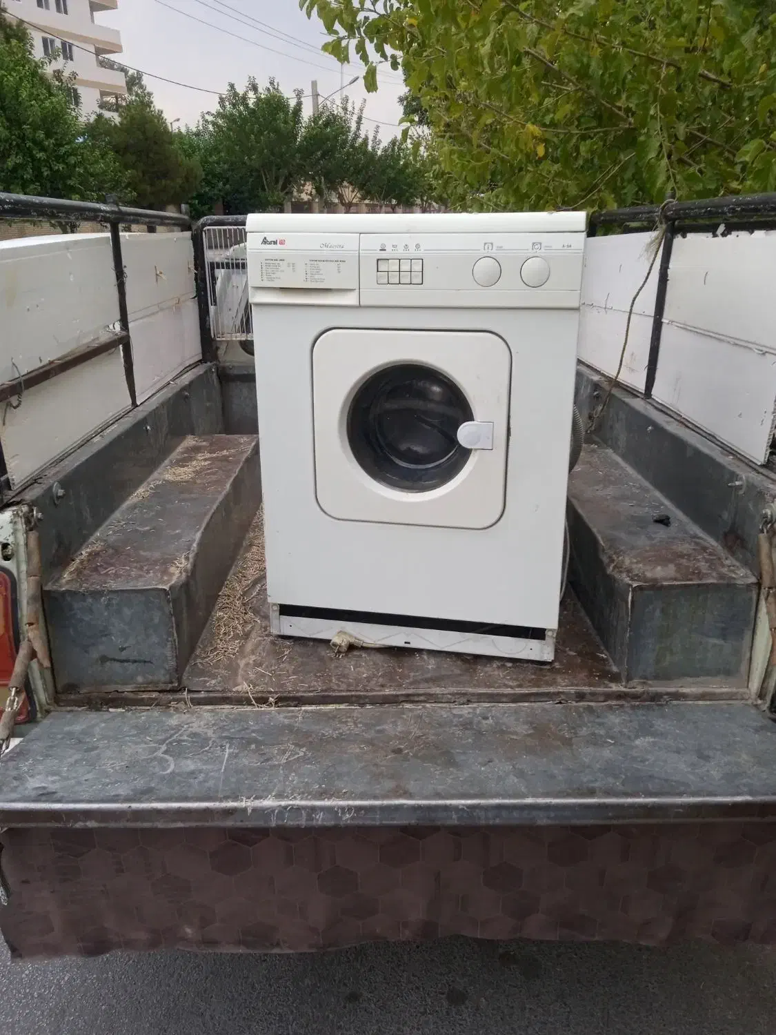 فروش. لباسشویی کهنه خرید ارم|ماشین لباسشویی و خشک‌کن لباس|خرم‌آباد, |دیوار