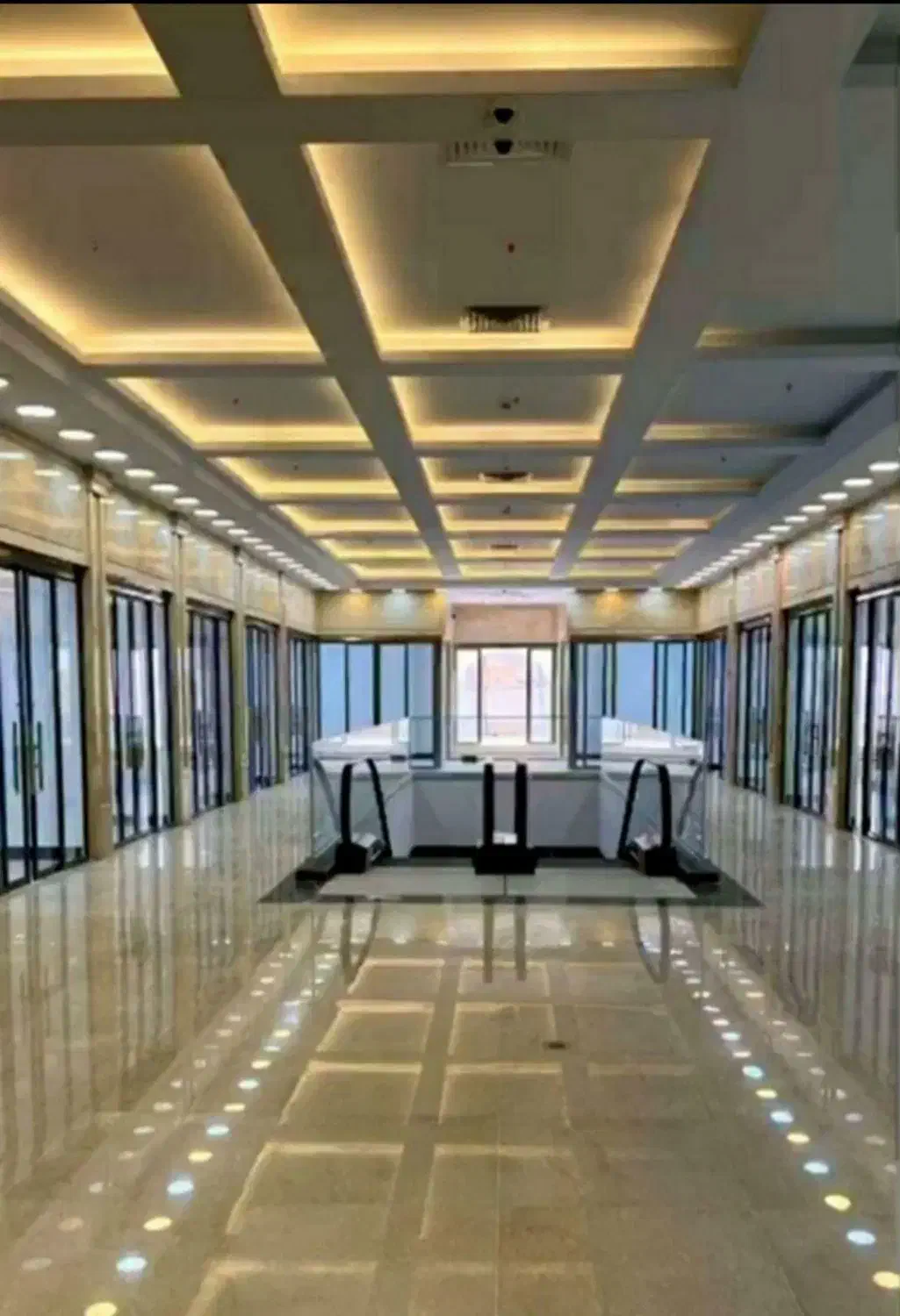 فروش مغازه در پاساژ الماس صالح آباد تهران|فروش مغازه و غرفه|آفتاب, |دیوار