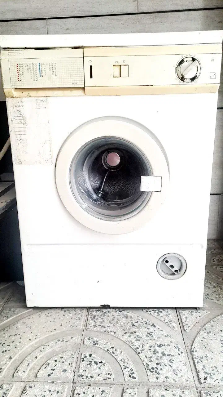 لباسشویی|ماشین لباسشویی و خشک‌کن لباس|ابریشم, |دیوار