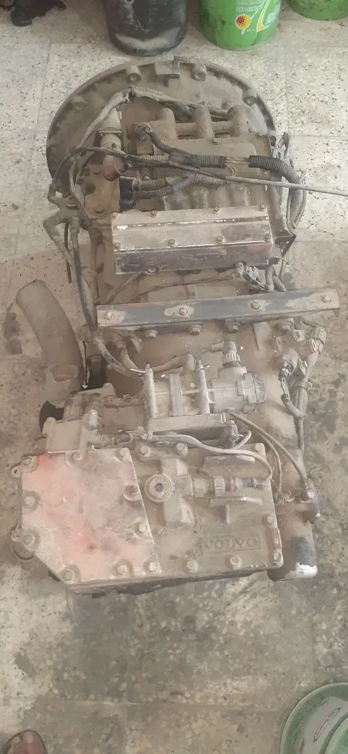 گیربکس ولوو و اف ام۰ ومحورکامل اف ام۹|قطعات یدکی و لوازم جانبی|اصفهان, خانه اصفهان|دیوار