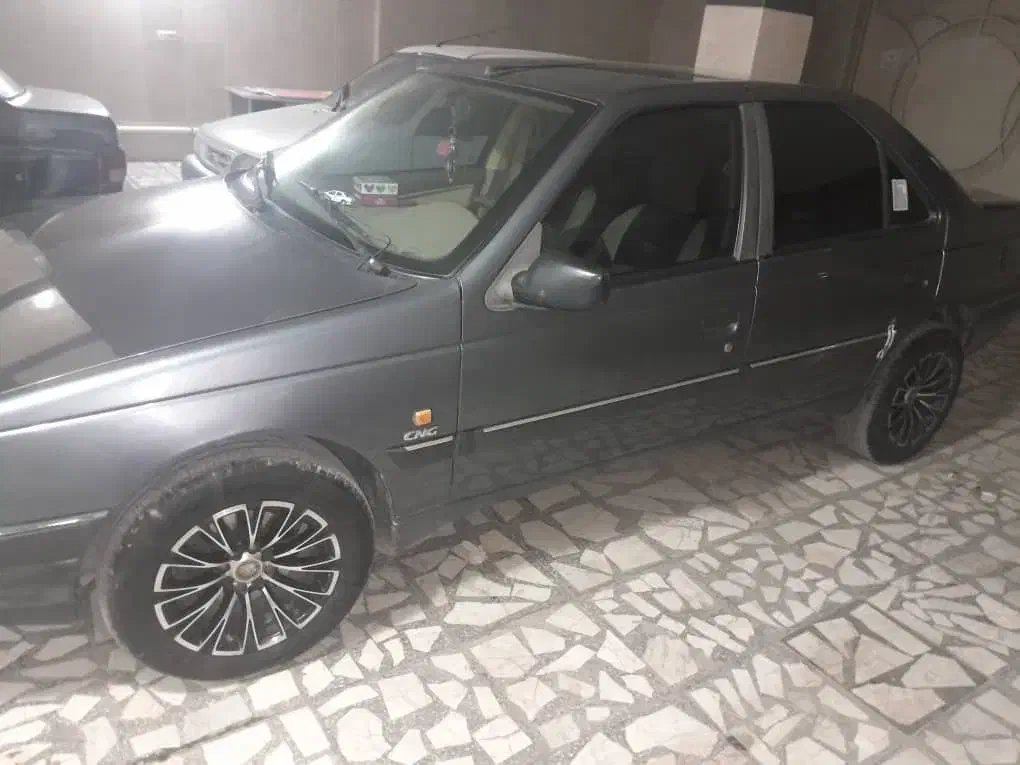 پژو ۴۰۵ خاکستری مدل ۹۵|خودرو سواری و وانت|شاهین‌شهر, گزبرخوار|دیوار