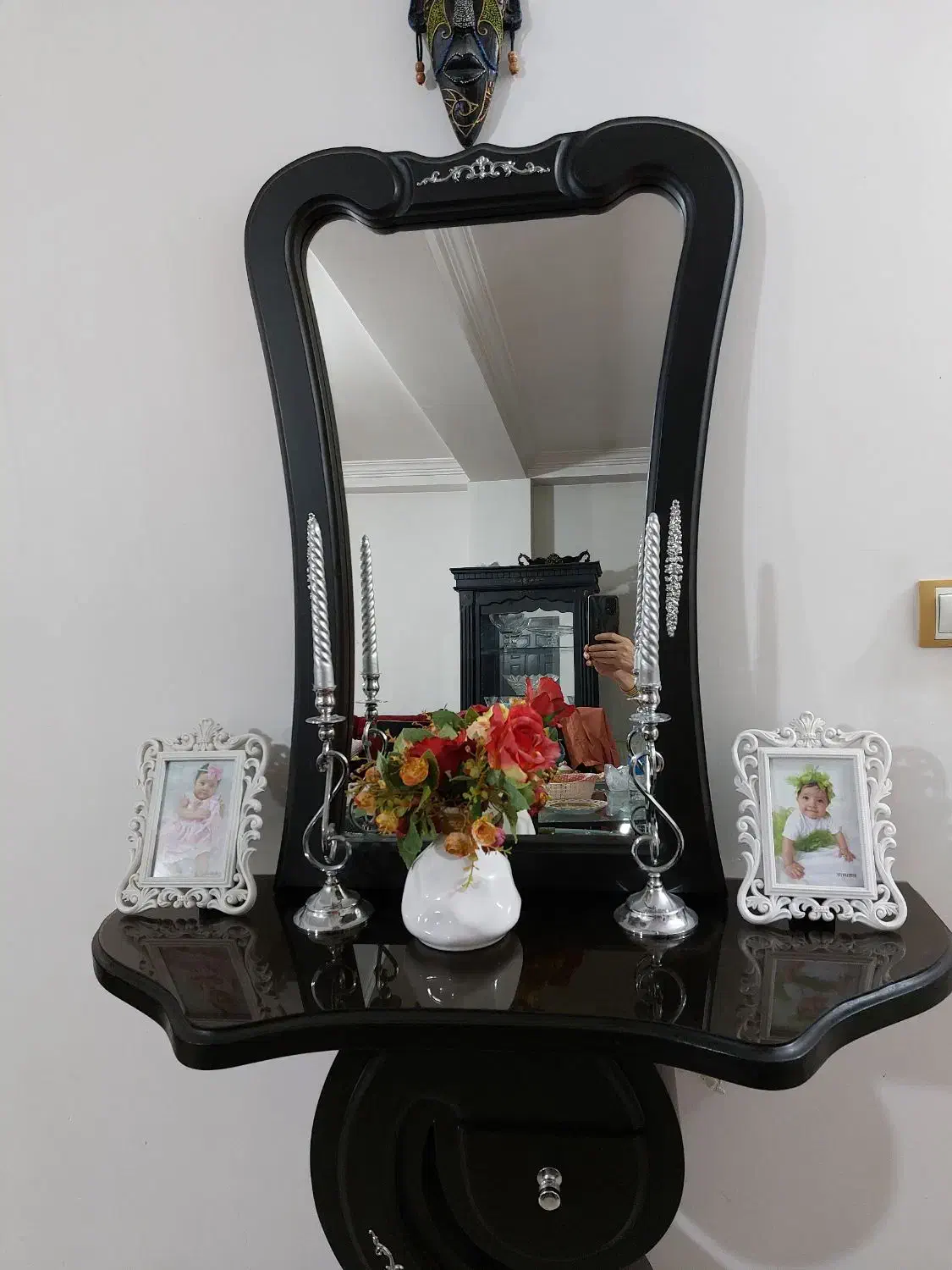 کنسول آینه سالم و تمیز و شیک فقط ۷۰۰ت|بوفه، ویترین، کنسول|گرگان, |دیوار