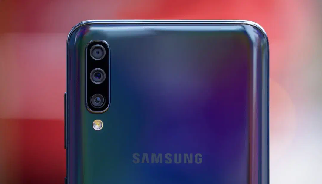 گوشی a70 برای فروش|موبایل|جیرفت, |دیوار