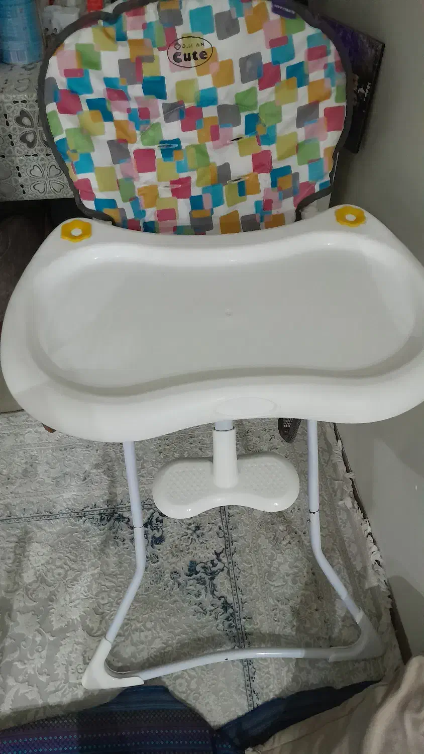 صندلی غذا در حد نو|تخت و صندلی بچه|تهران, کوی بیمه|دیوار