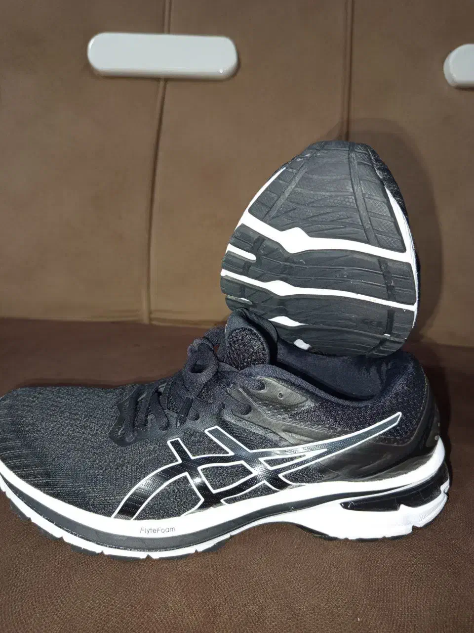 کتونی های اورجینال|کیف، کفش، کمربند|رشت, خرسندی|دیوار