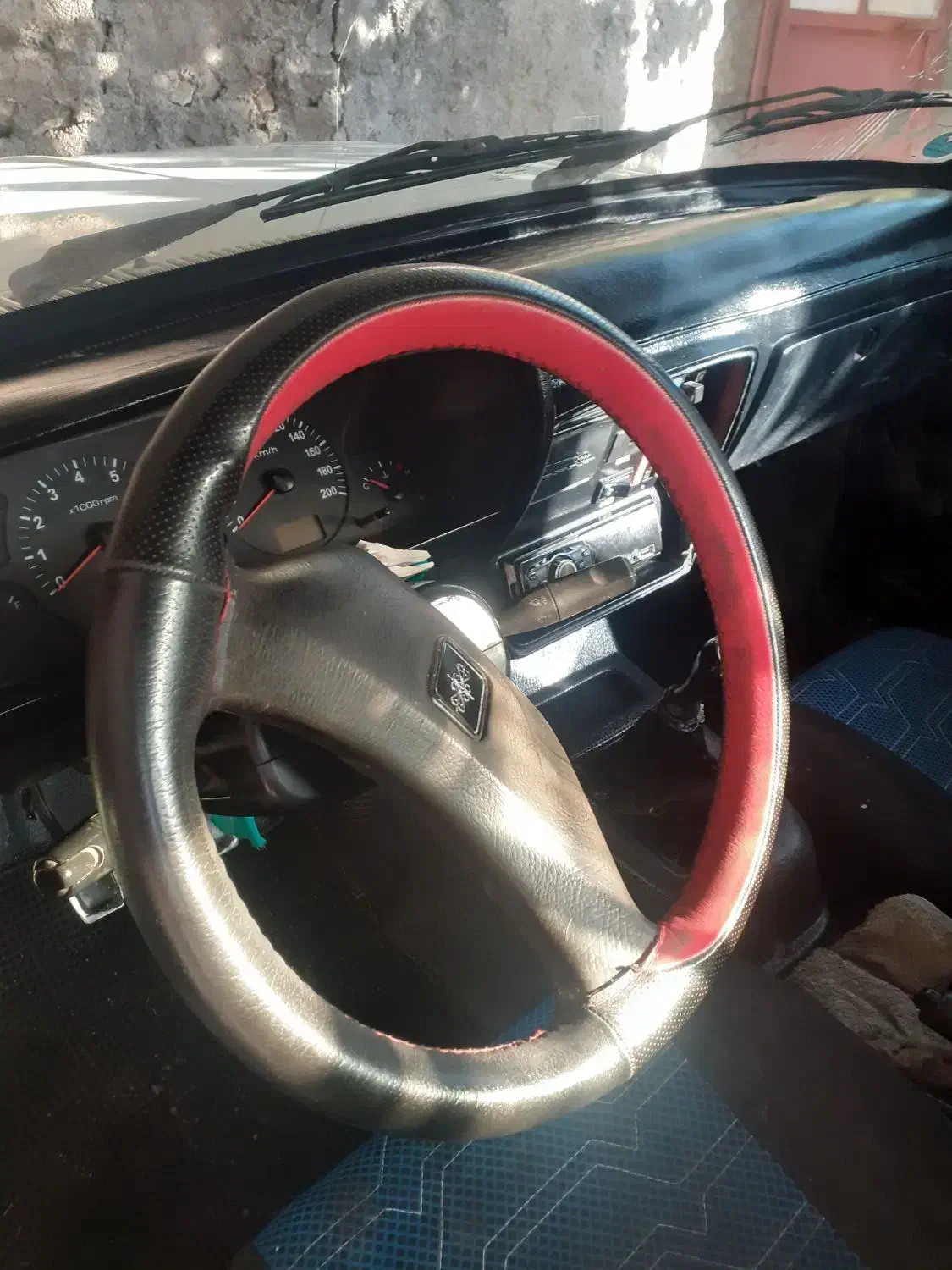 وانت بار درجه مدل ۹۳|خودرو سواری و وانت|خرمآباد, |دیوار