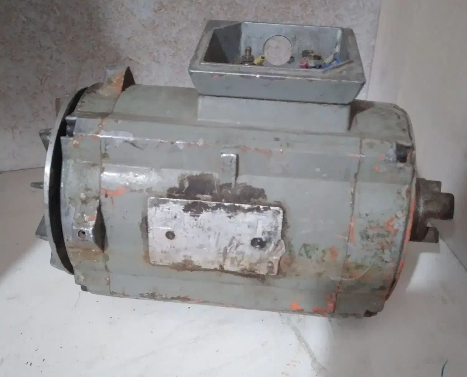 پمپ آب وبخارپز|مصالح و تجهیزات ساختمان|ملایر, |دیوار