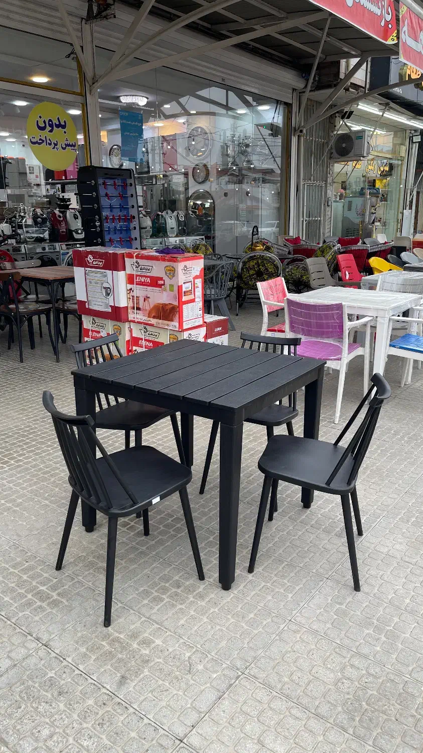 میز و صندلی پلاستیکی کافه و خانه و باغی|کافی‌شاپ و رستوران|رشت, پیرسرا|دیوار