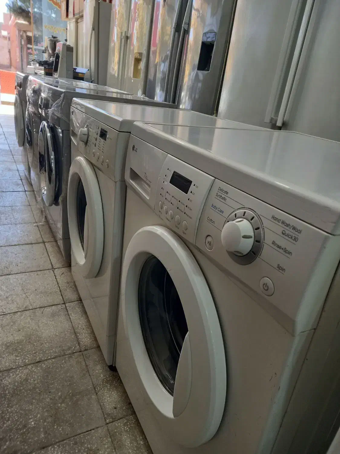 لباسشویی تمام اتومات اصلی|ماشین لباسشویی و خشککن لباس|سبزوار, طبرسی (جعفرآباد)|دیوار