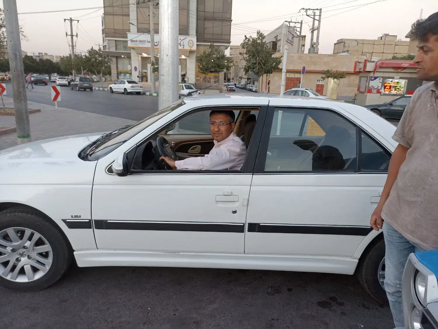 خودروپژوپارس تیوفایو|خودرو سواری و وانت|مشهد, شهرک مهر آباد|دیوار