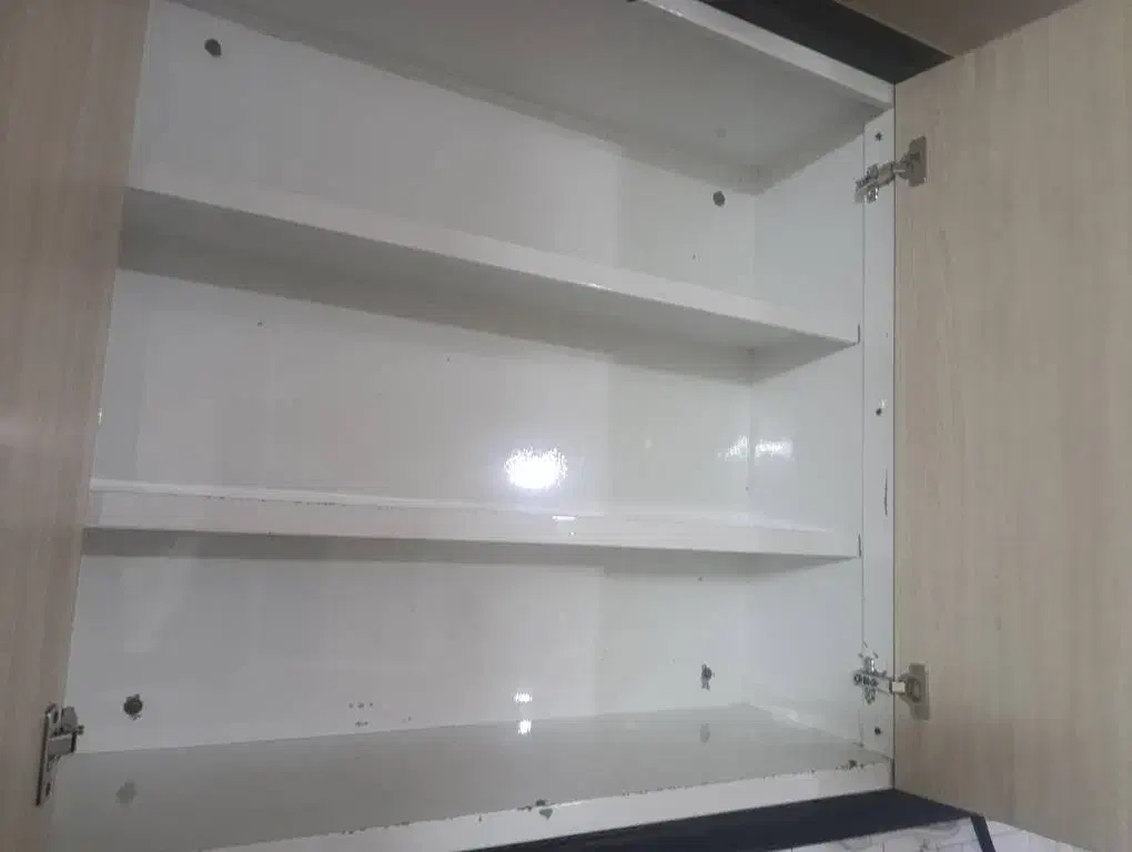 کابینت فلزی تمیز با درب چوبی|مصالح و تجهیزات ساختمان|تهران, صاحب الزمان|دیوار