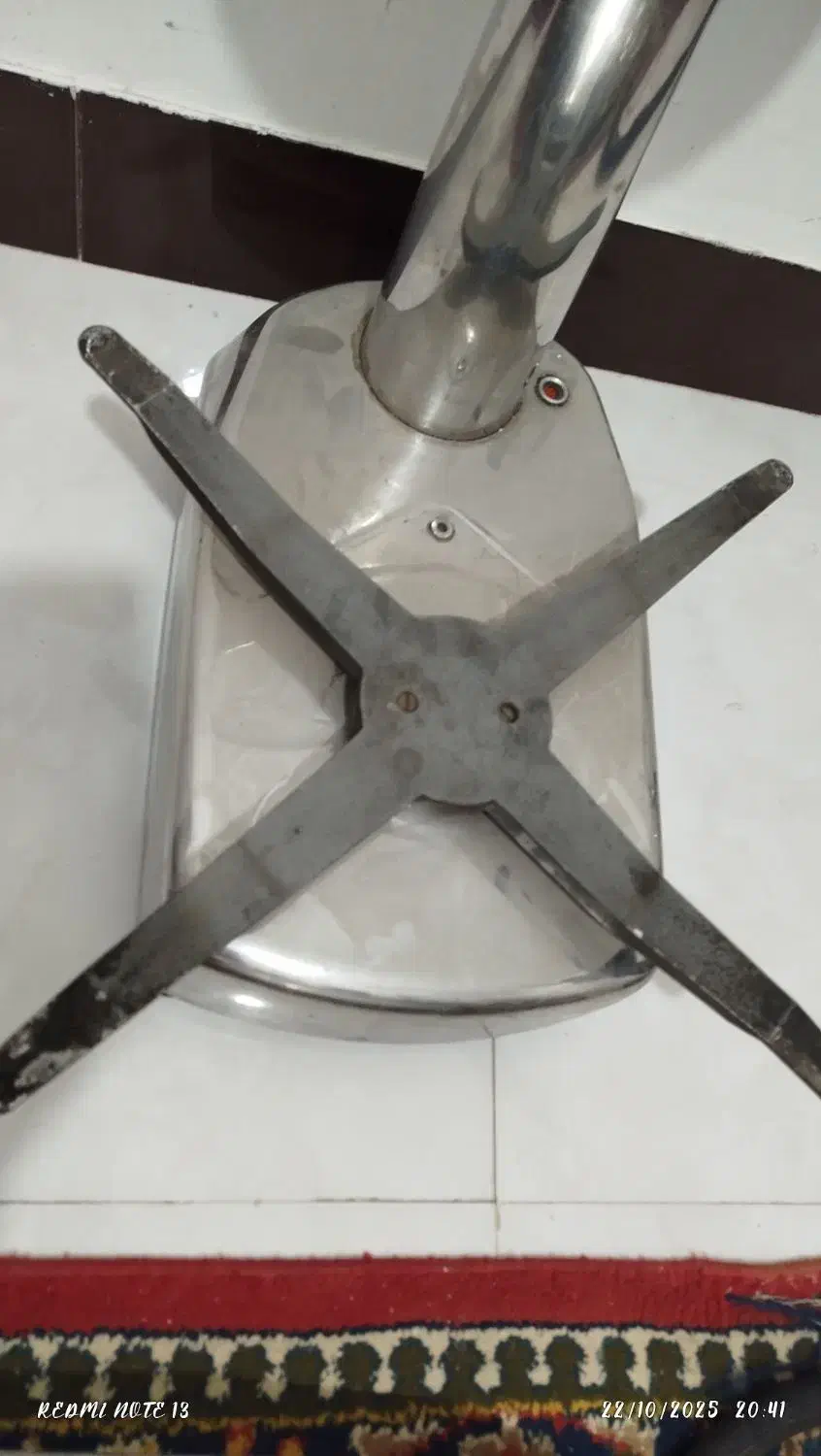 ترازو عتیقه ایتالیایی اصل|کلکسیون اشیاء عتیقه|اقبالیه, |دیوار