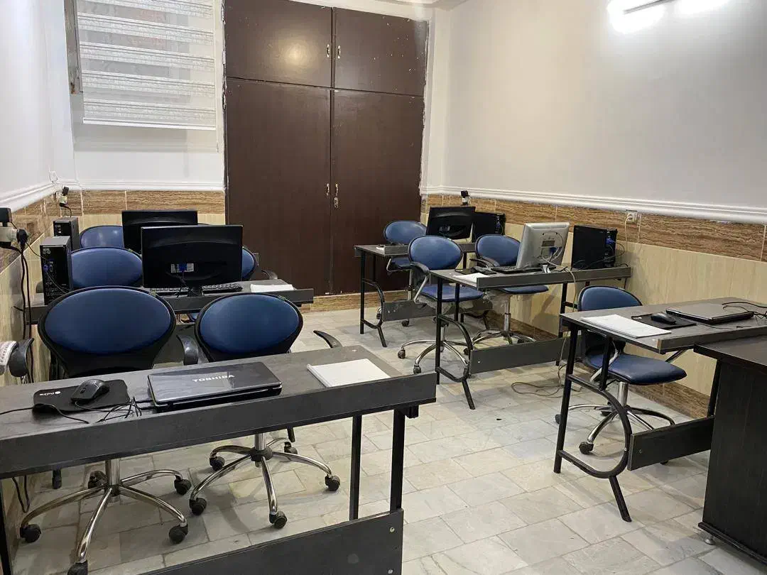 آموزشگاه فنی و حرفه ای پیشگامان|خدمات آموزشی|زاهدان, |دیوار