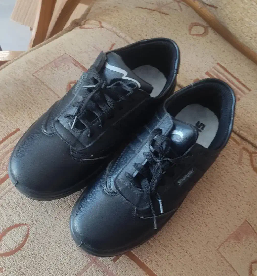 کفش|کیف، کفش، کمربند|آبدانان, |دیوار