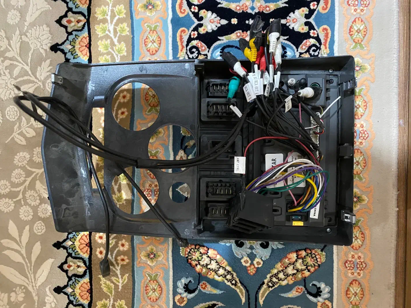 سیستم صوتی ماشین همراه با مانیتور|قطعات یدکی و لوازم جانبی|نیشابور, دارایی|دیوار