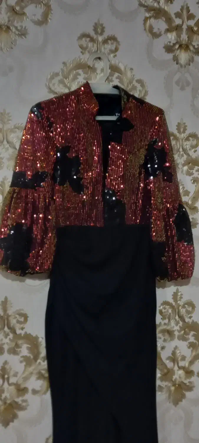 پیرهن اتیکت داره|لباس|شیروان (خراسان), |دیوار