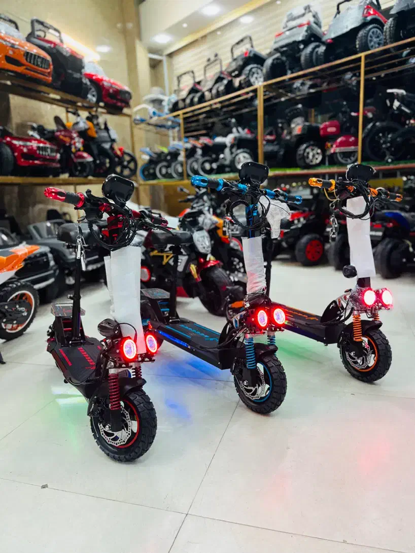 اسکوتر موتوری برند کوگو اورجینال|دوچرخه، اسکیت، اسکوتر|یزد, |دیوار