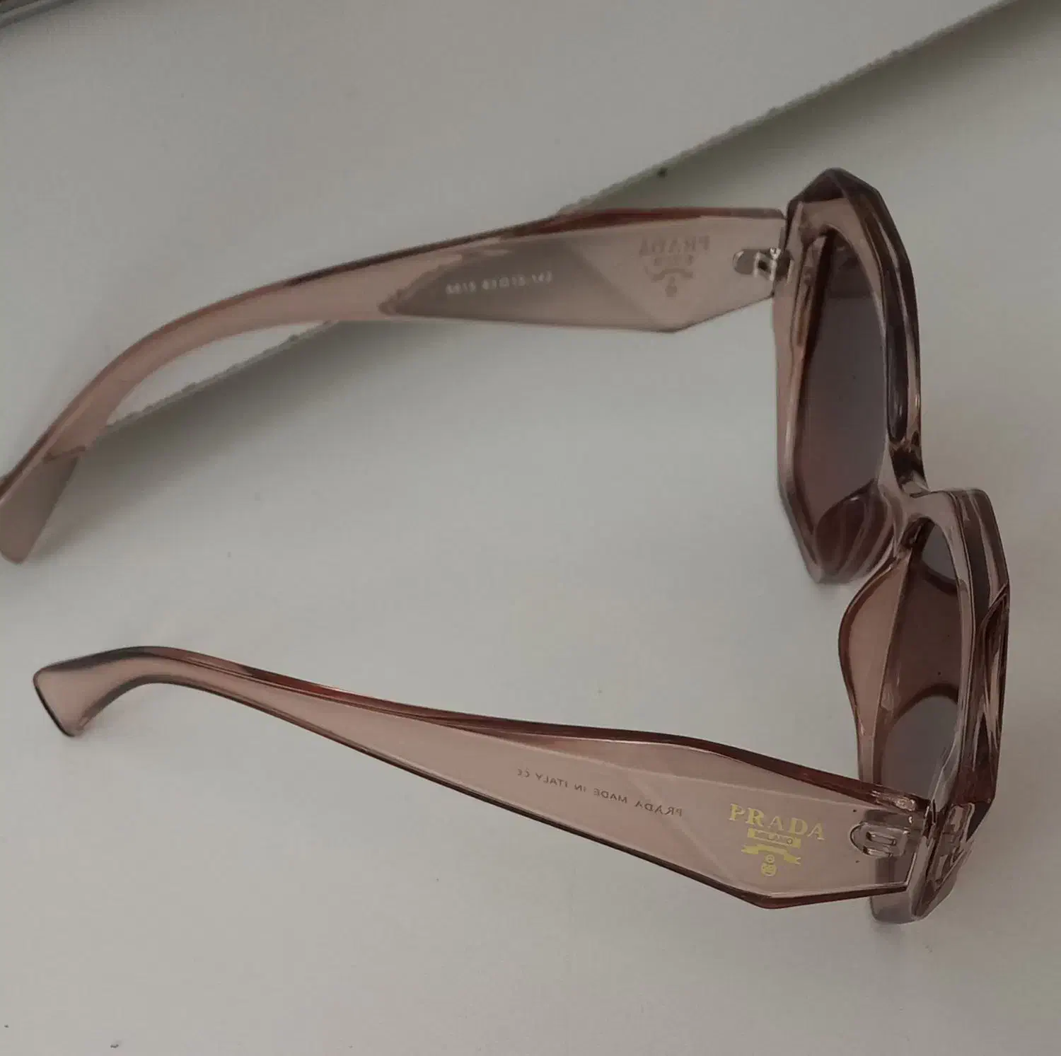 عینک آفتابی زنانه در حد نو|زیورآلات و اکسسوری|اصفهان, عسگریه|دیوار