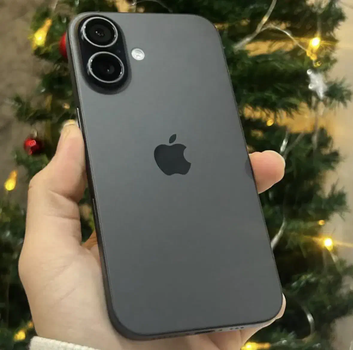 آیفون ۱۶ نرمال. Iphone 16 normal|موبایل|تبریز, |دیوار