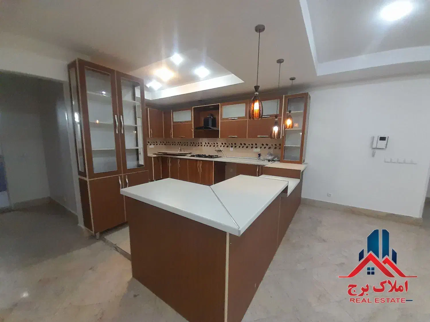 *شهرک چشمه ۱۲۵متر ۲خ ۲تراس ۲انباری طبقه آخر برج*