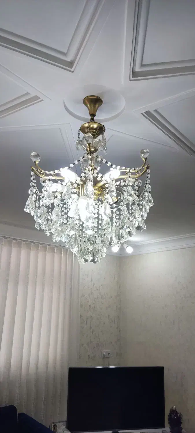 لوستر در حد نو قیمت مناسب|لوستر و چراغ آویز|رشت, پیرکلاچای|دیوار