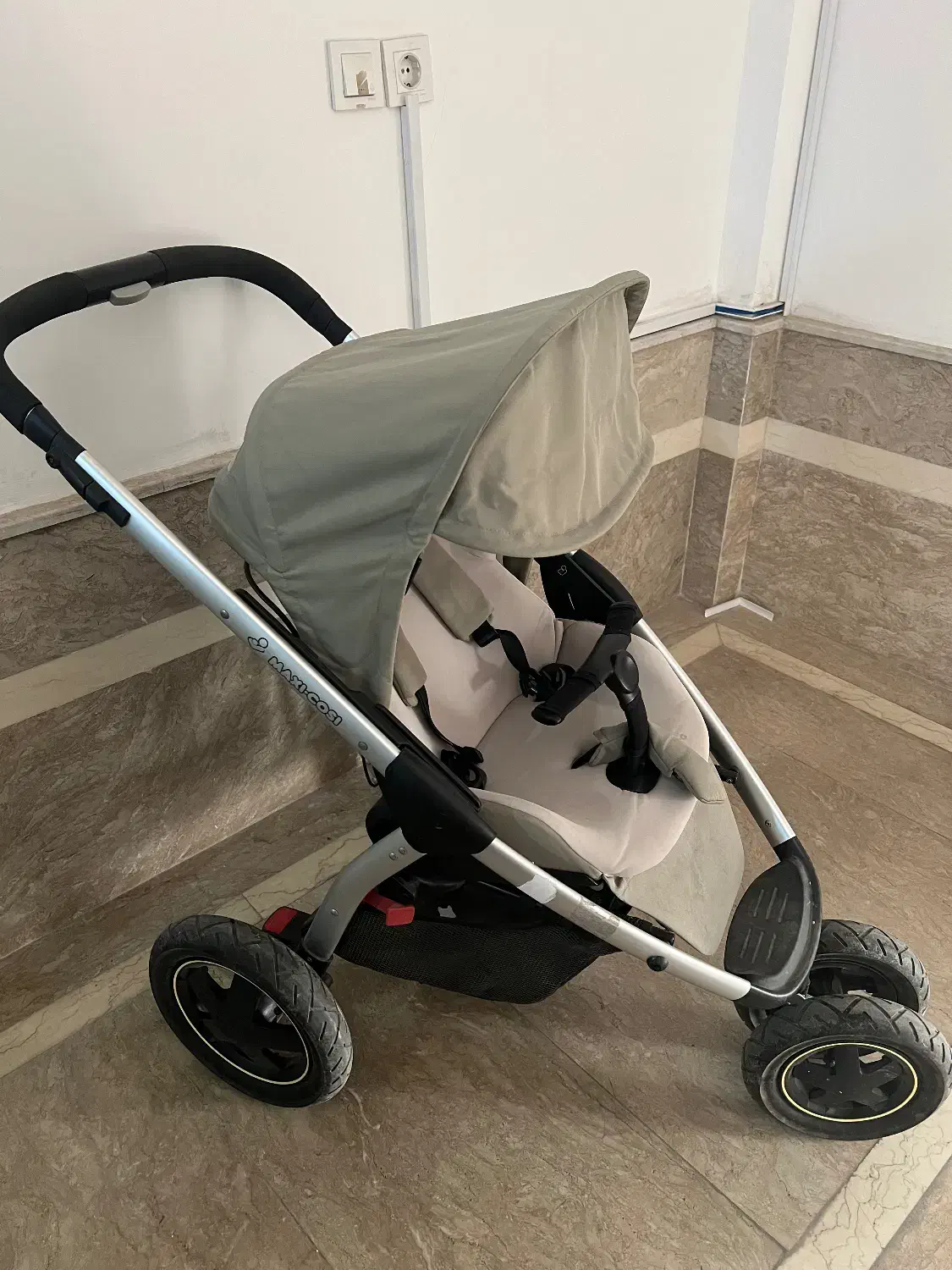 کالاسکه مکسی کوزی|کالسکه و لوازم جانبی|ساری, |دیوار