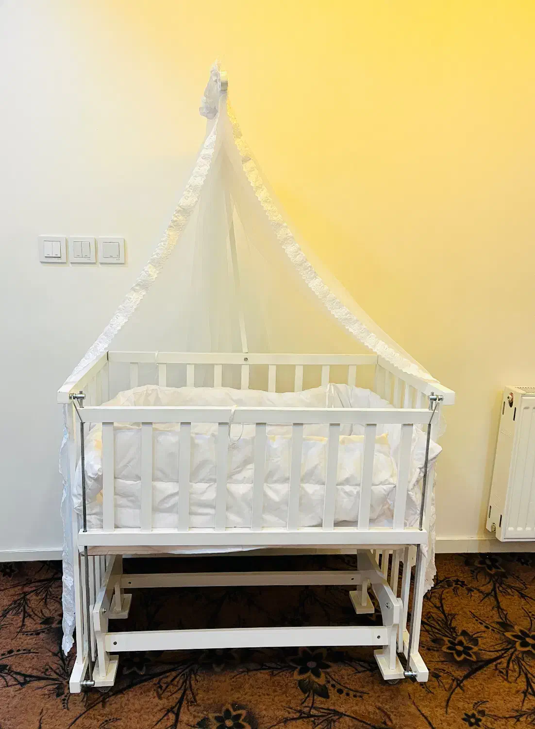 تخت کنار مادر گهواره شو|تخت و صندلی بچه|مراغه, |دیوار